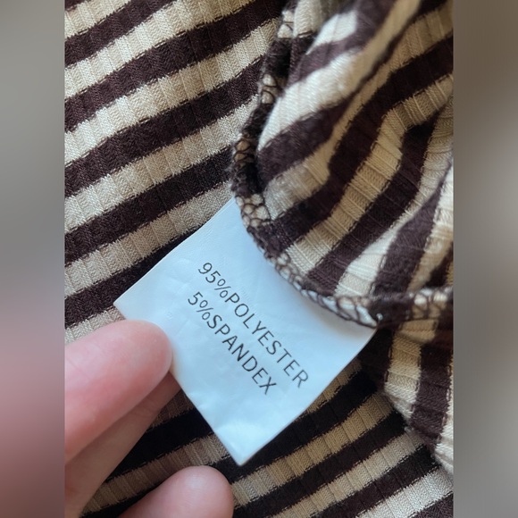 Brown Orange Beige striped ribbed short sleeve T-shirt Like New - Picture 4 of 4